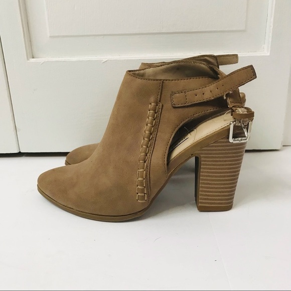 DANA BUCHMAN Tan Claudette Pointed Toe Ankle Booties Size 6.5M - Picture 3 of 7